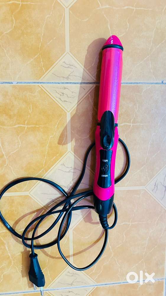 Hair straightener