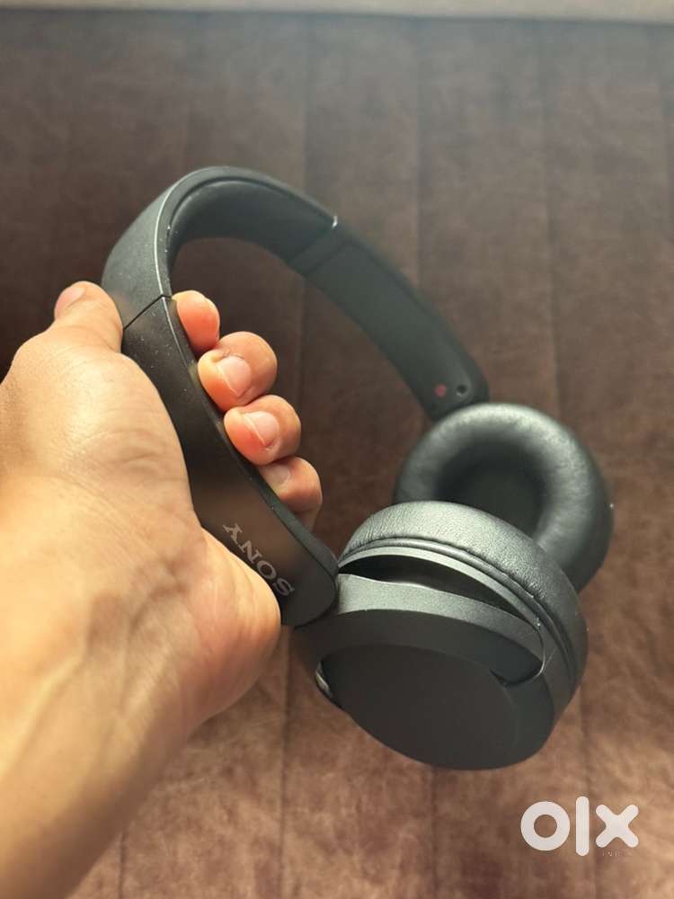 Sony WH-CH520 Wireless On-Ear Headphones with Microphone