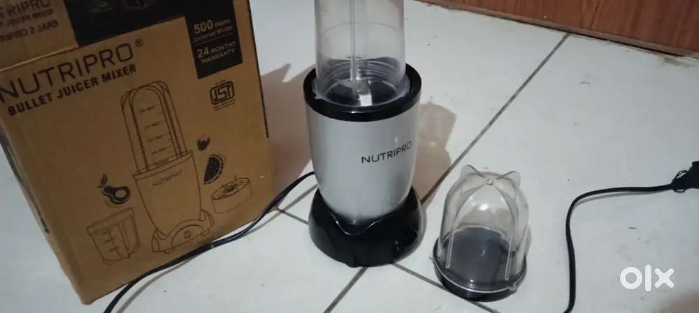 Nutripro mixer grinder with 2 jars and one 4 blade cutter