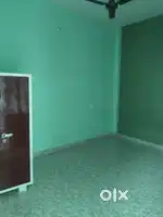 2 kamre me saath kitchen bathroom rent ko khaali hai
