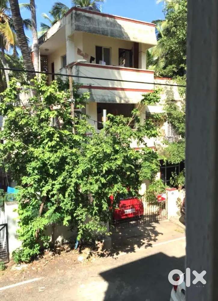 8 BHK HOUES house for sale near gill Nagar Park