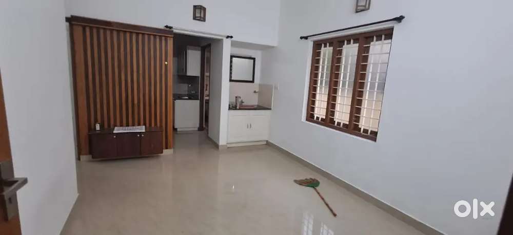Angamaly karukutty 2 bhk independent house for rent immediately