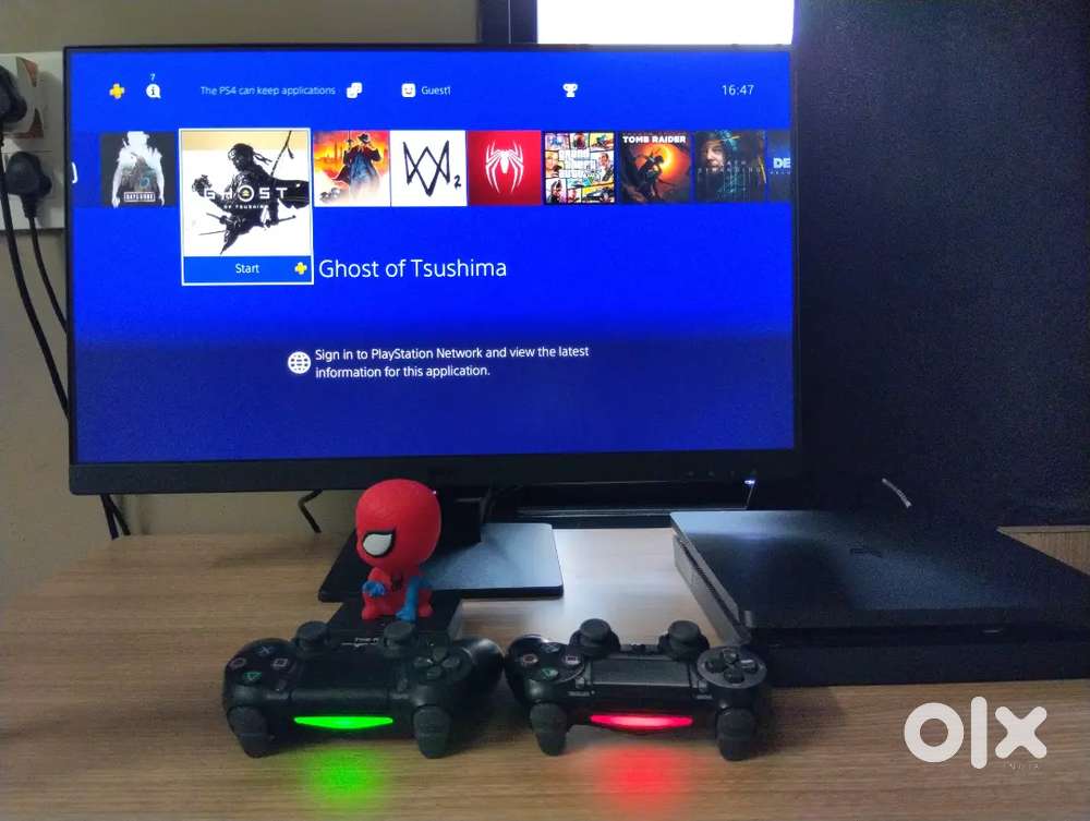 Ps4 Slim 1 TB Black edition+2 dualshock 4 controllers+ Games