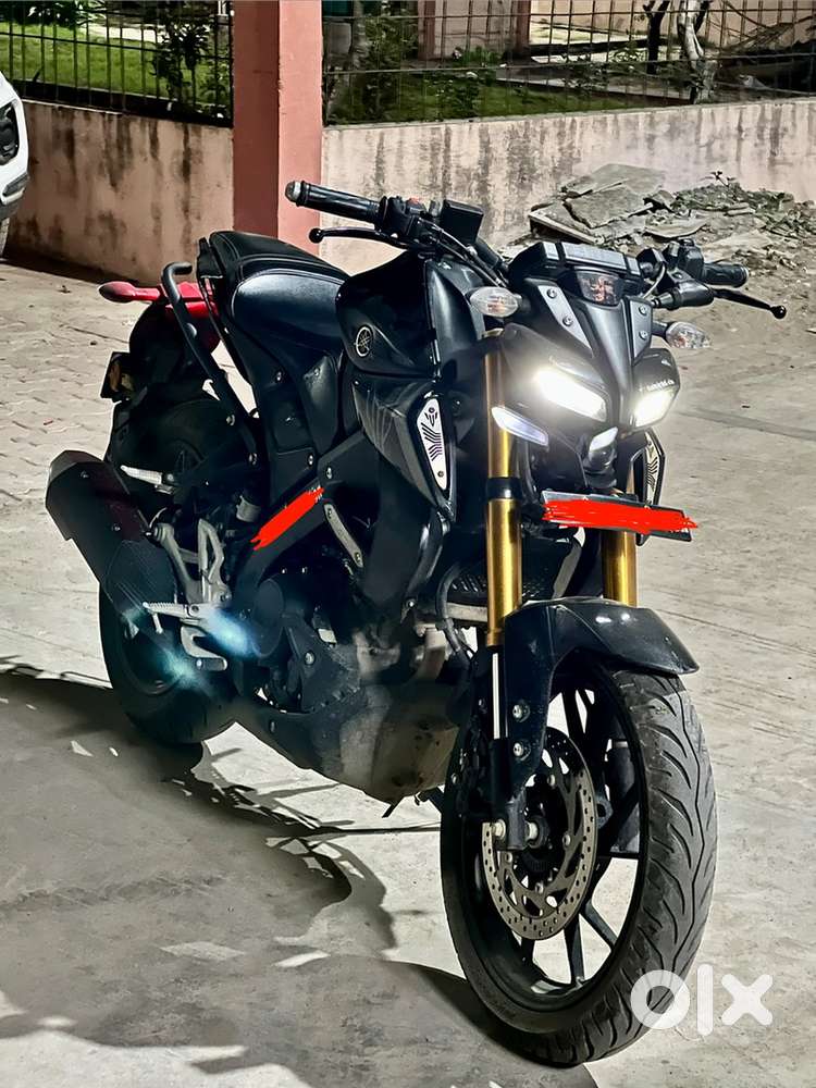 MT 15 Standard Varient Full Black Colour