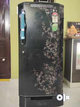 LG fridge good condition single door