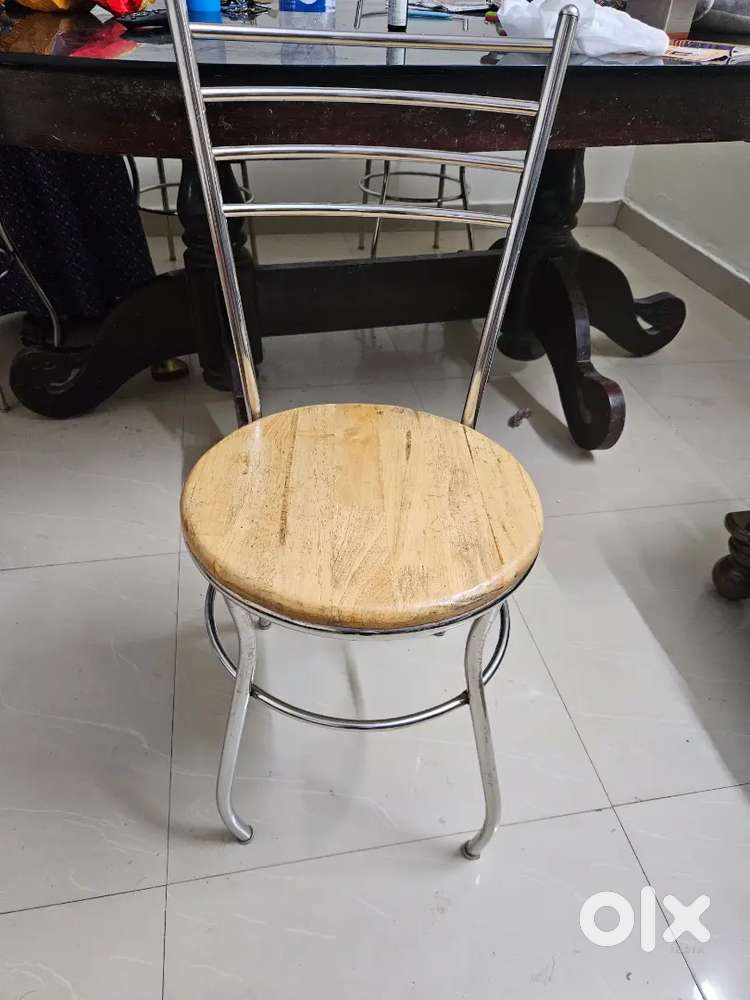Dining chair