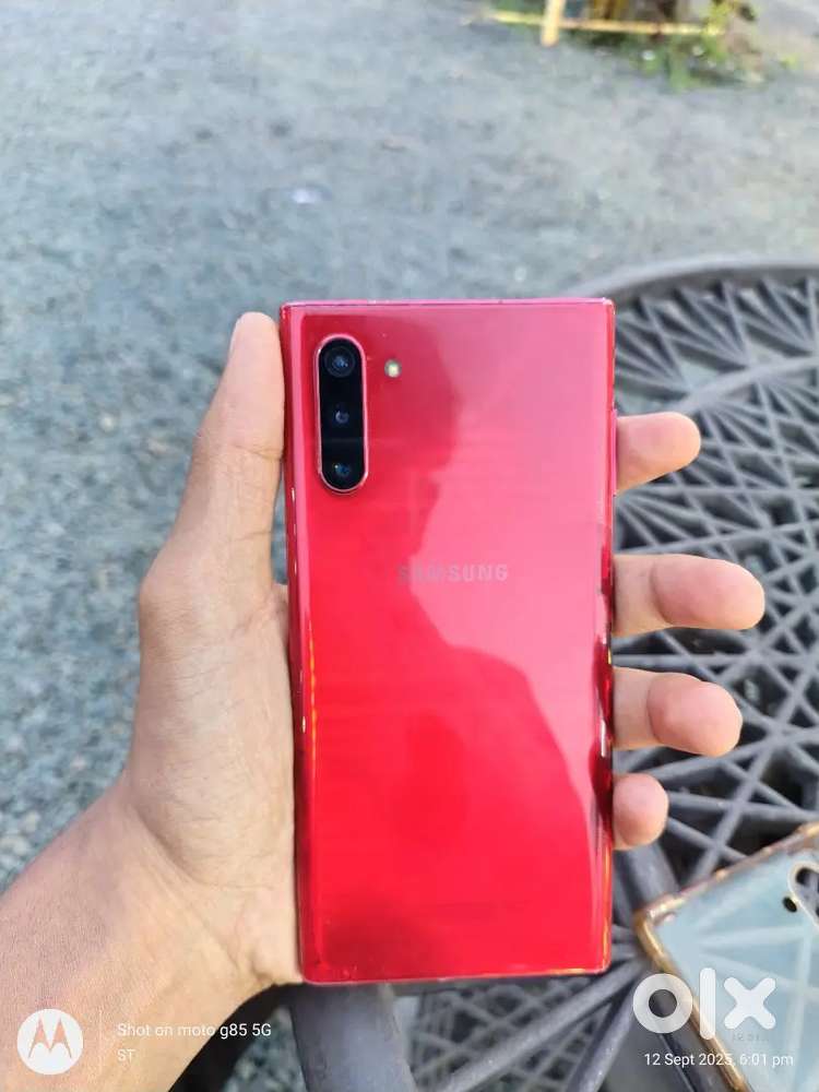 Samsung note 10 with S pen 8/256