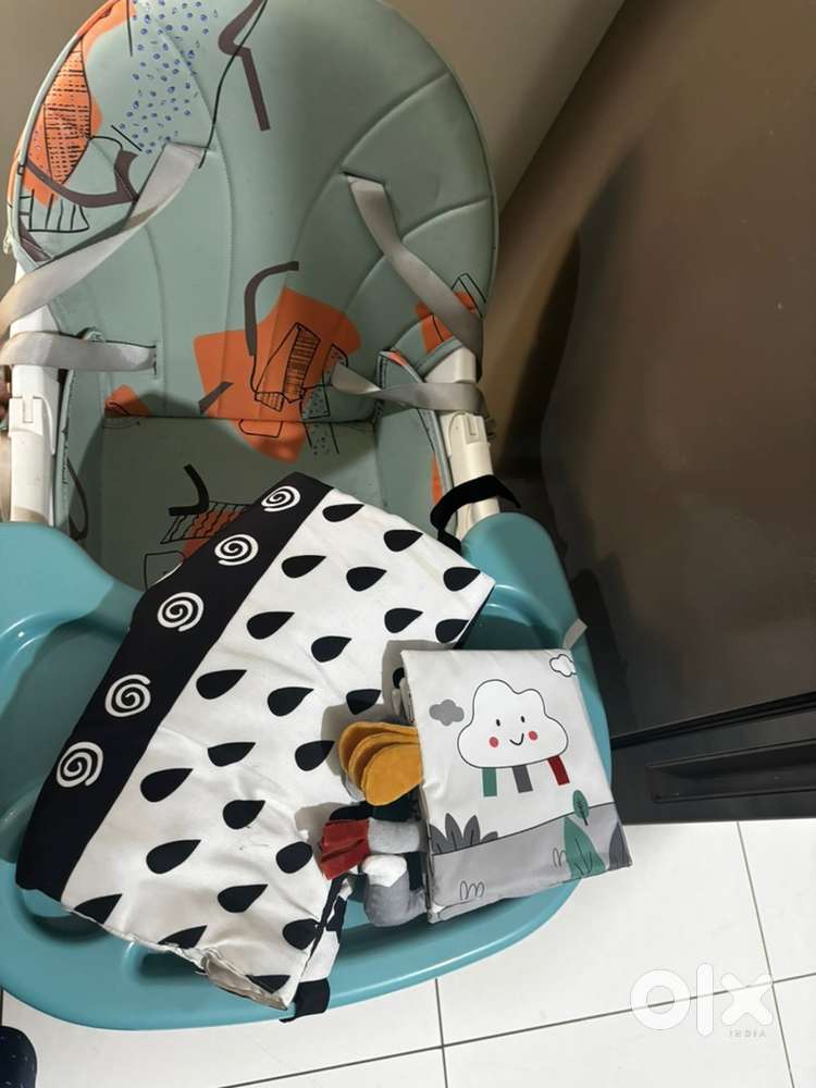 High chair new condition at 1k only