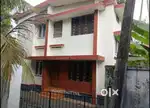 ന്യൂമാൻ കോളേജിന് സമീപം ഇരുനില വീട് വാടകക്ക്