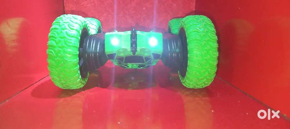 RC car stunt car BOXPIECE green colour,CALL BEFORE TO SEE CAR