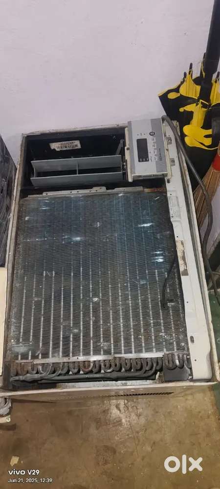 Second hand Window AC