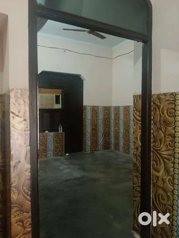 Two room set ਵਿਥ kitchan and ਸਟੋਰ location old suraj nagri