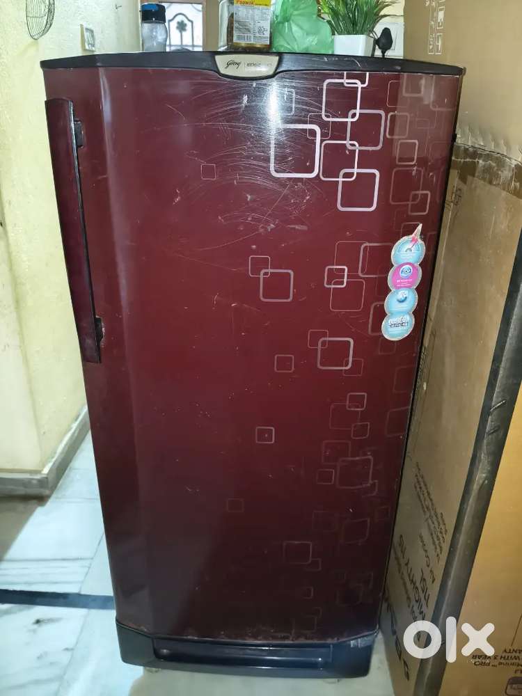 Fridge Selling urgently good working condition