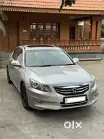 Honda Accord 2013 Bulldog Sunroof Top End model