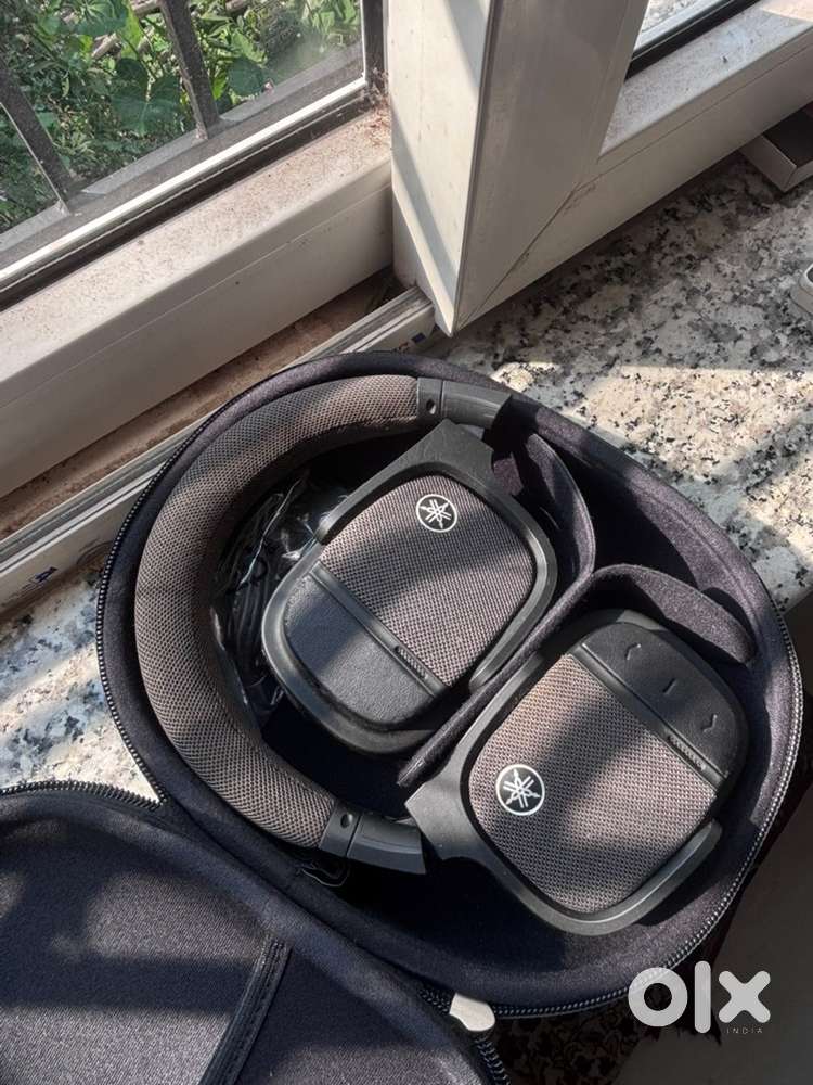 Yamaha YH L700A MINT CONDITION