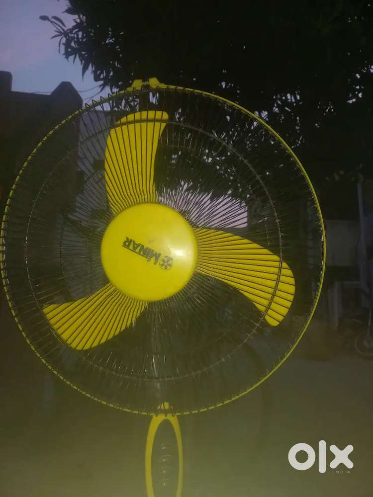 A table fan for sale