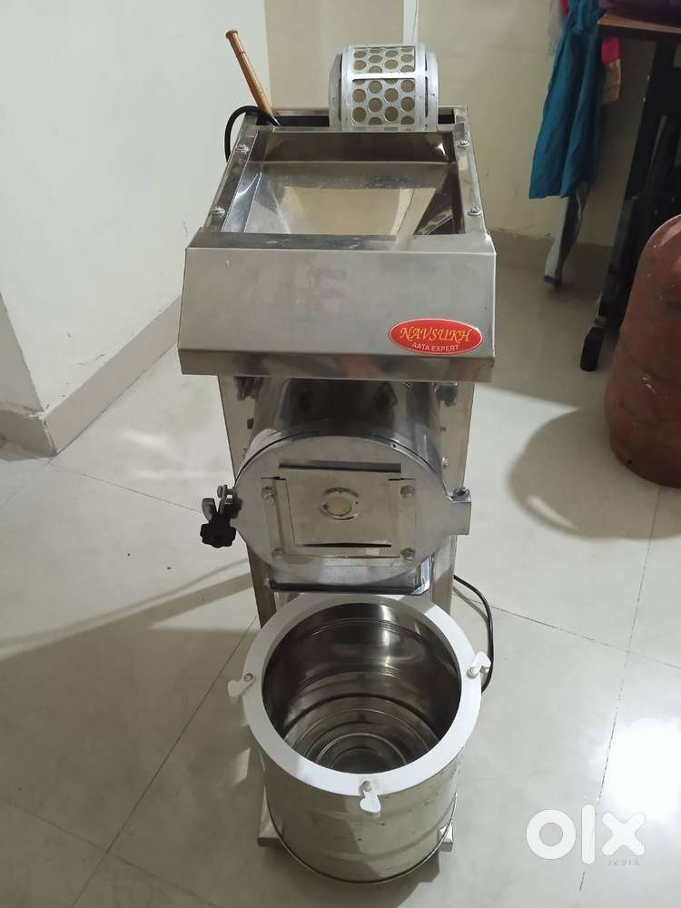 NAVSUKH Pulveriser 1.5 HP Flour Mill Atta Chakki Mahine @15000/-