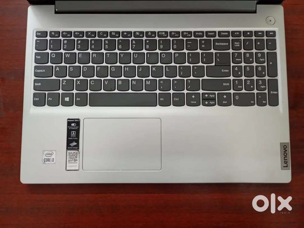Lenovo i3 10th gen Silver Color laptop  Nuneric keyboard Fresh look