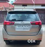 Toyota Innova Crysta 2.4 V, 2016, Diesel