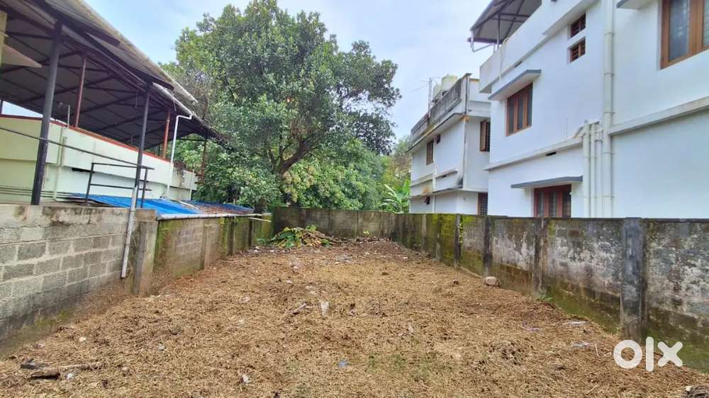 4.75 Cent Plot For Sale Kakkanad, Chembumuku