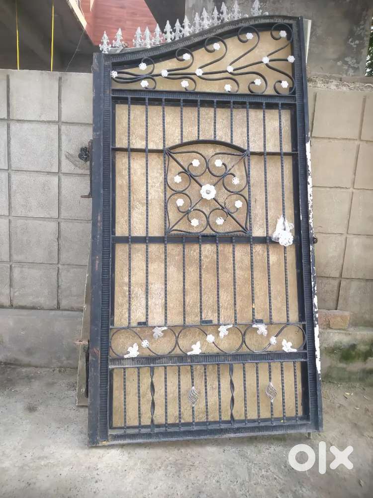 Gate door for home