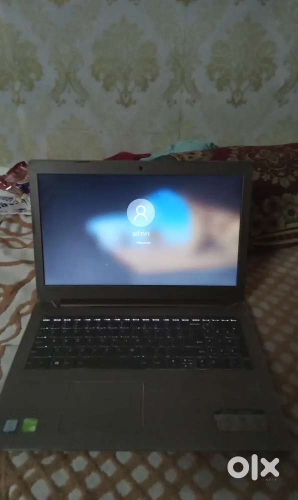 Lenovo gaming laptop