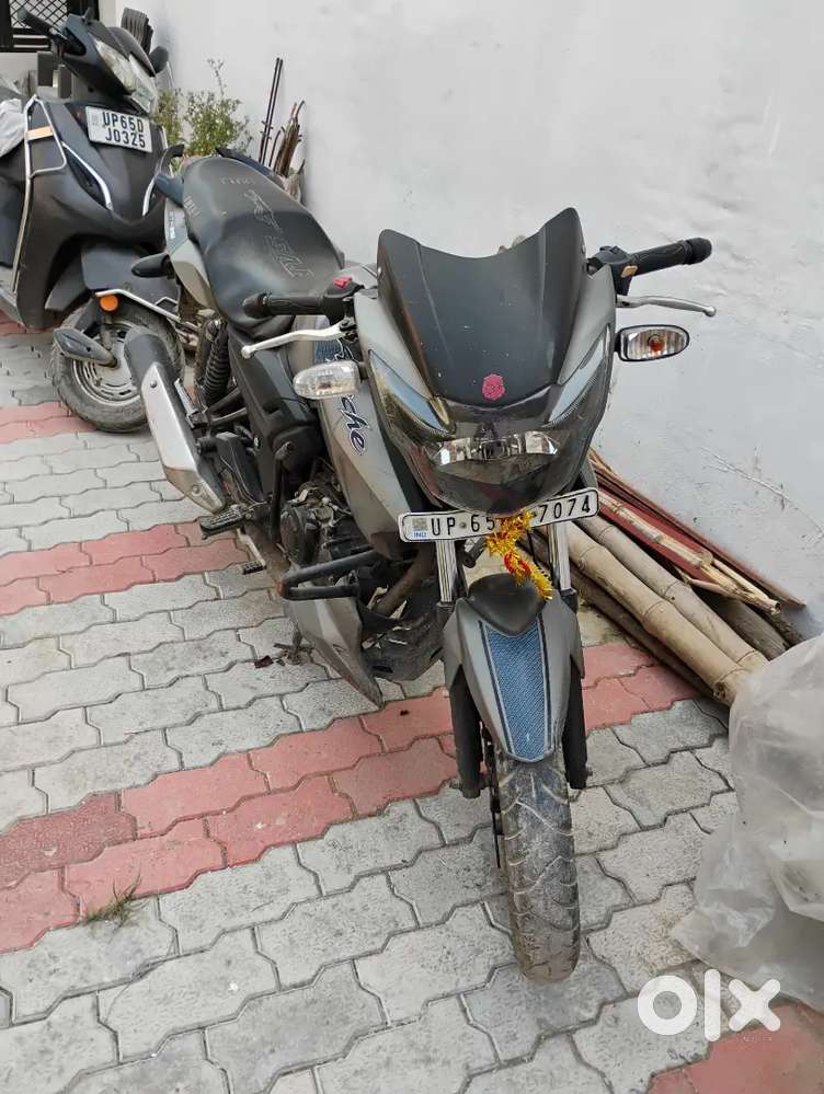 TVS Apache RTR 160 Double Disc