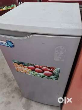 Refrigerator single door available..at low price