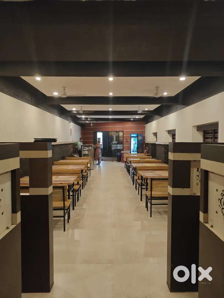 RESTAURANT Staffs ( Female)