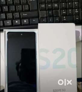 Samsung Galaxy S20 FE 5G 8GB Ram 128GB storage Bill ,Box ,charger sab