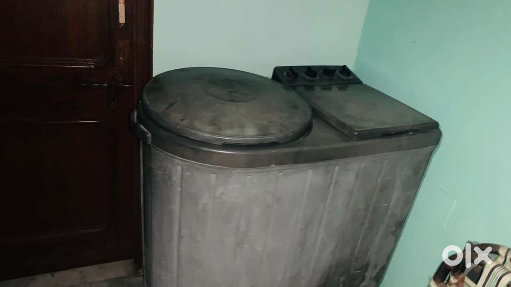 Whirlpool 10 kg semiautomatic