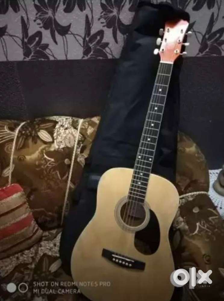 Guitar (Brand New Condition)