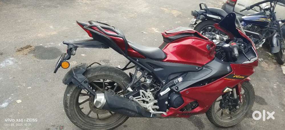 Yamaha R15 V4