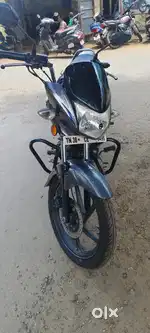 Good condition live insurance model 2016/17 hornet  Honda Shine