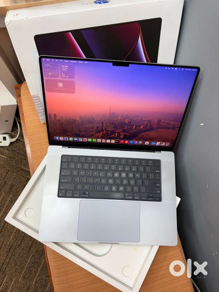 Apple macbook pro M2 pro 16inch a2780 32/1TB ssd cycle 132 A+ full kit