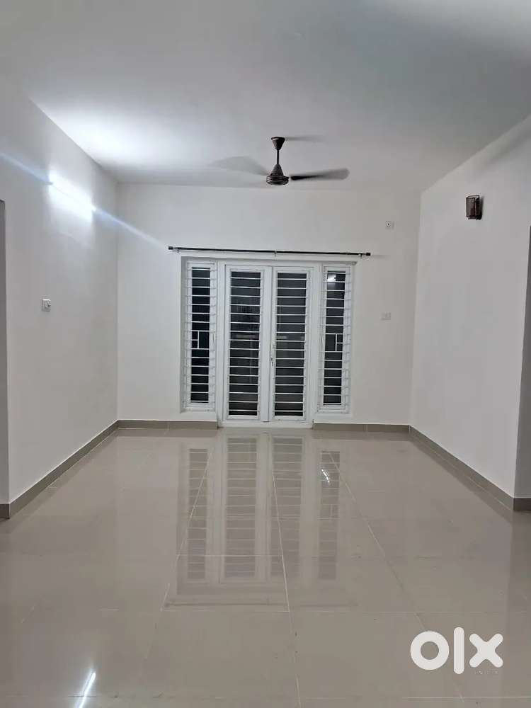 3BHK, Semi furnished, New flat for rent