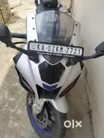 Yamaha R15 V4m