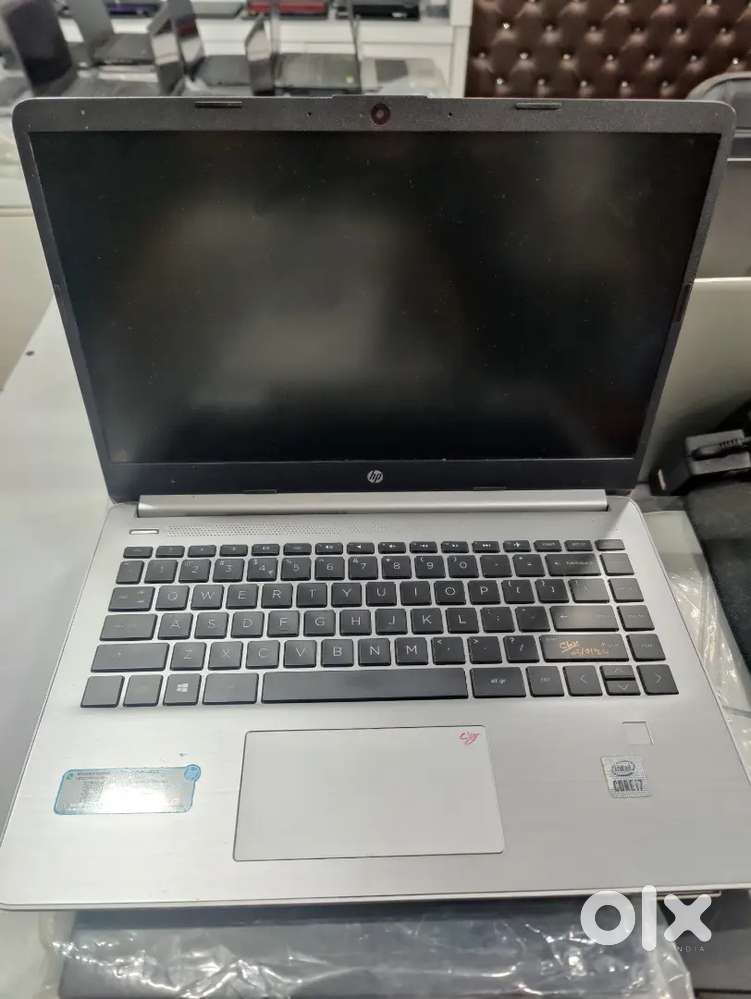 Hp i5 8th gen,16gb ram, 256gb Ssd, 4gb graphic Intel hd, 14 full hd ,