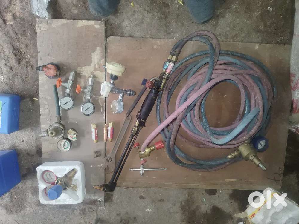 Gas Cutter will All Accessories