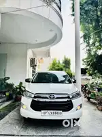 Toyota Innova Crysta 2.4 V 8 STR, 2017, Diesel