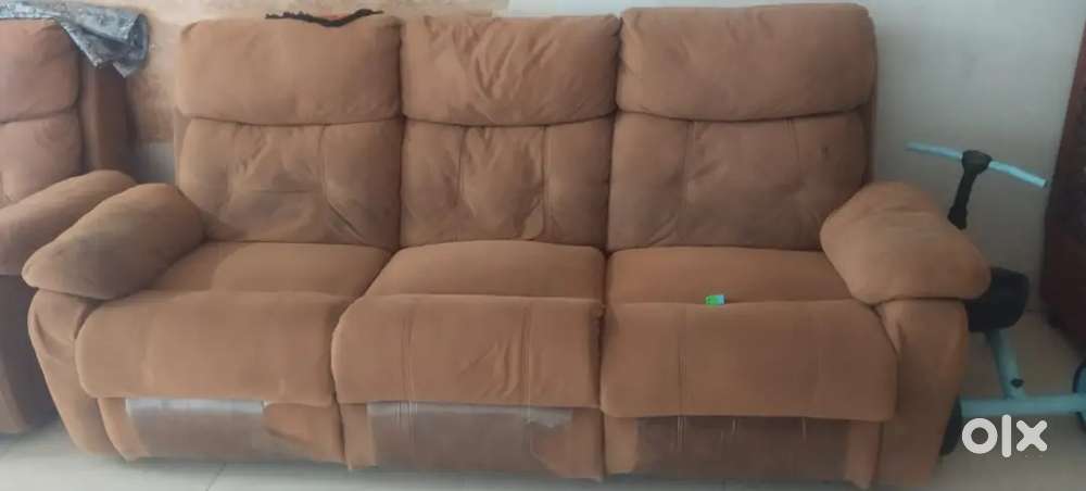 Recliner sofa set