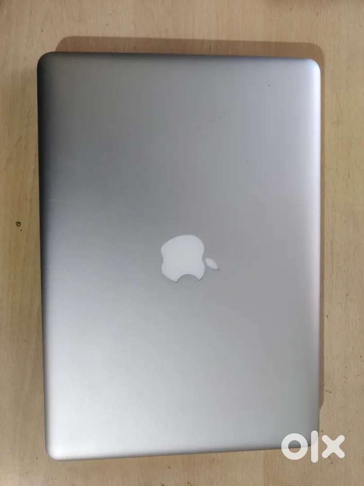 Apple Macbook pro A1278. 8gb ram and 750gb storage with complete box