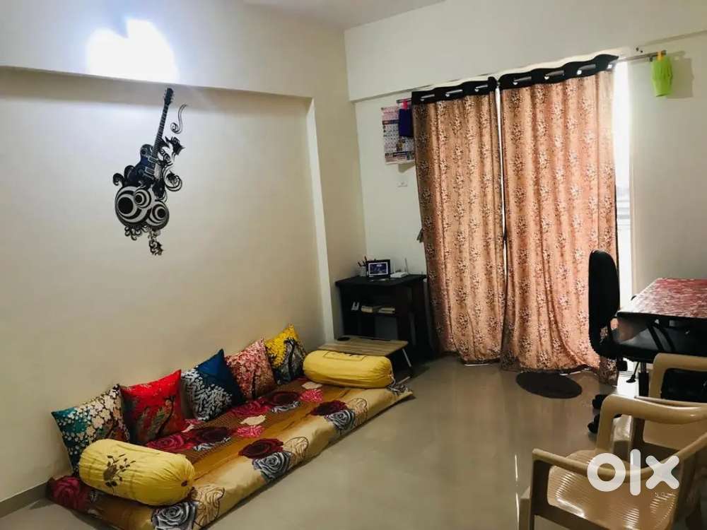 #Urgent rent#2bhk flat Near Siram Institute