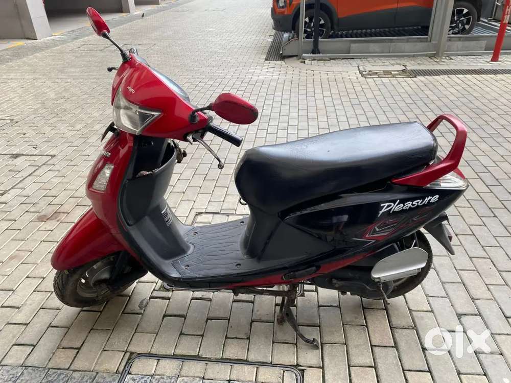Hero Pleasure Scooty mint condition