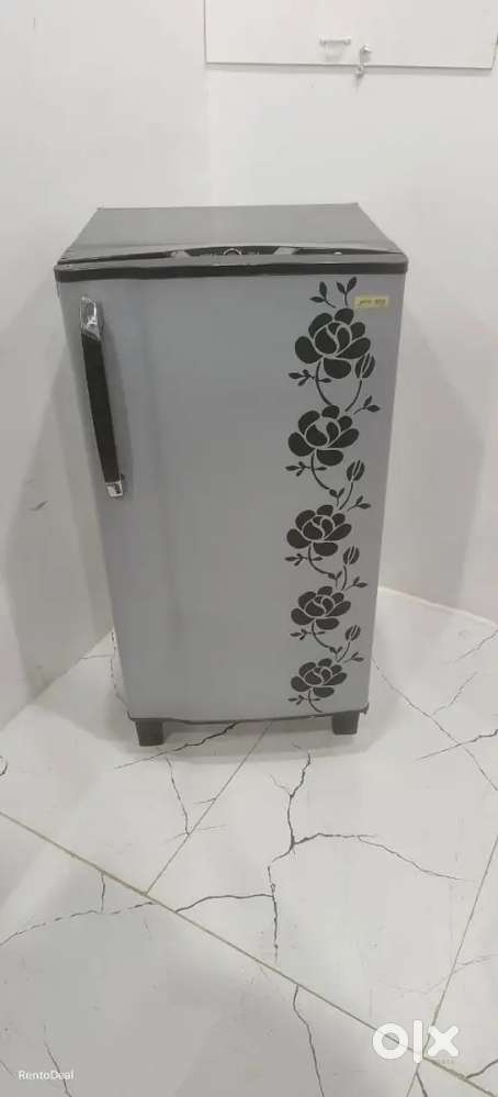 Grab it soon special discount on single door refrigerator @ RentoDeal