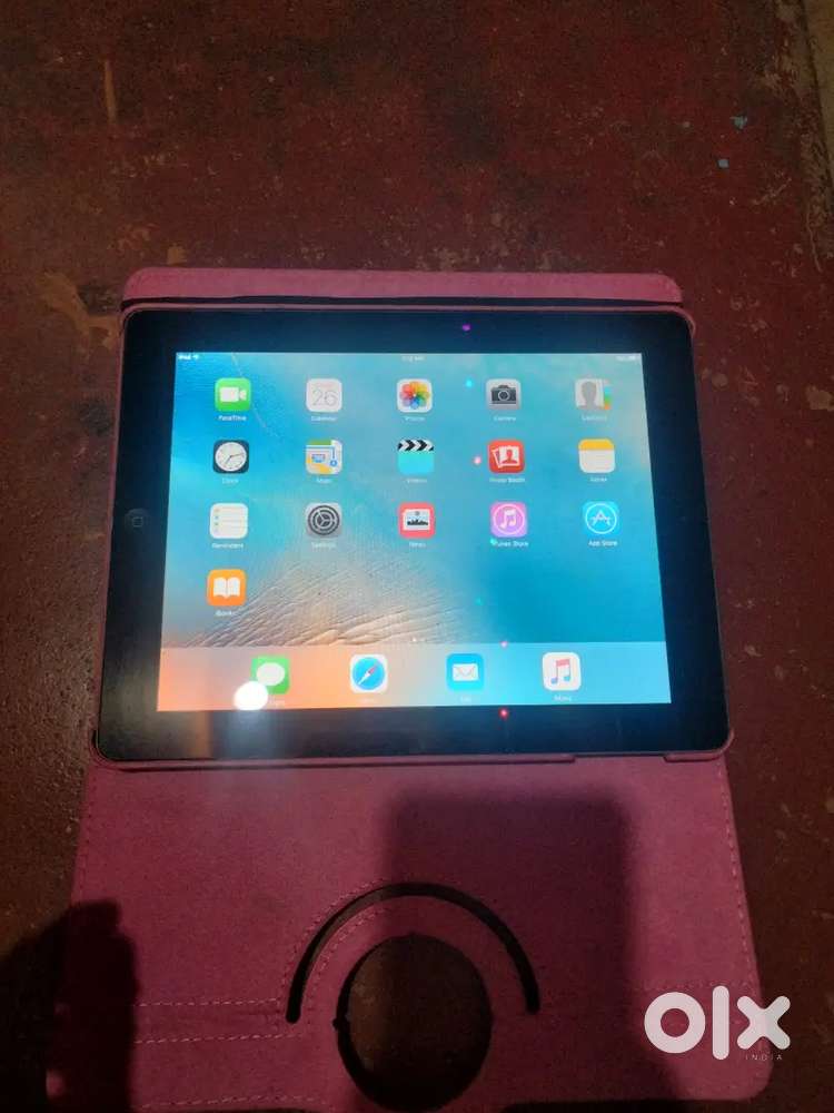 IPAD FOR SALE IT'S CLEAN AND CLEAR