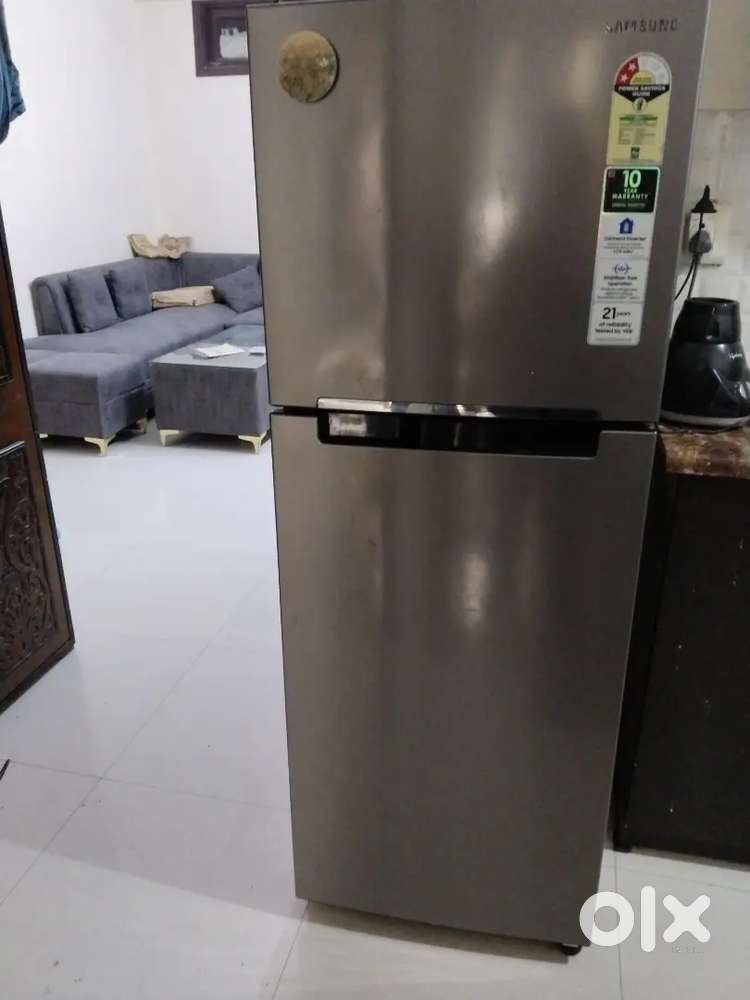 Samsung Fridge RT28
