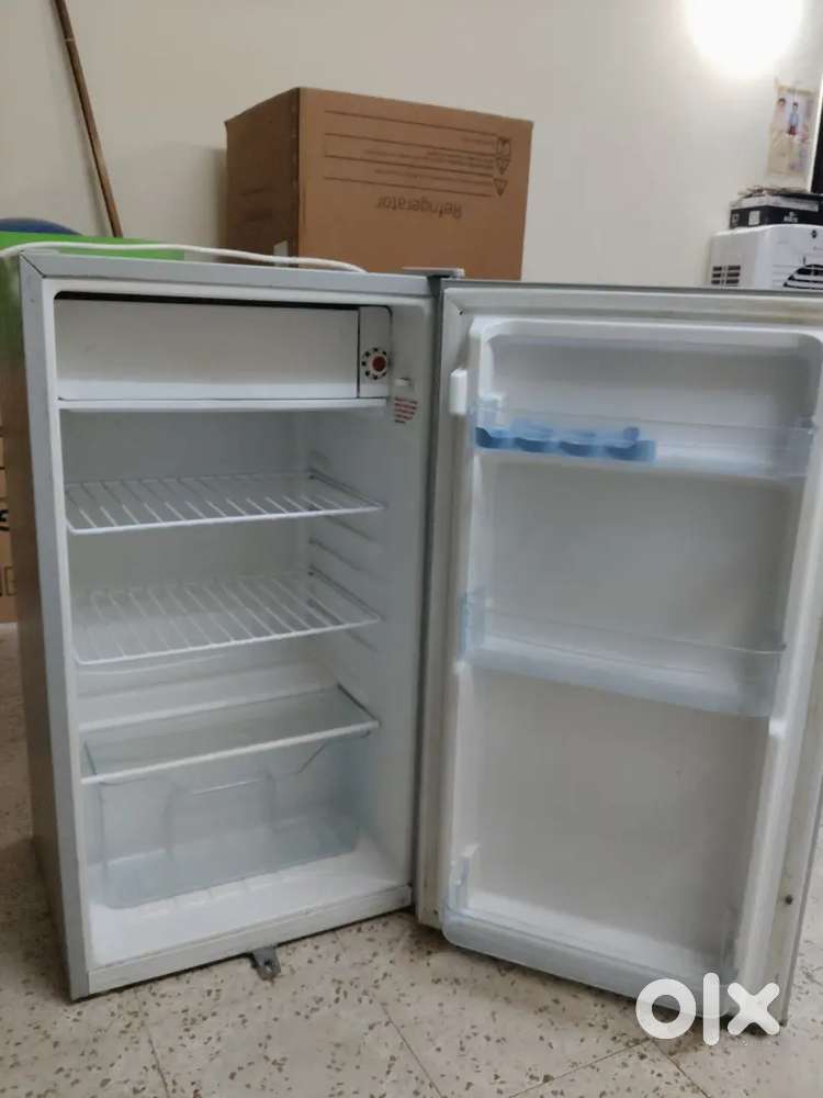 Croma 92 Ltr Fridge