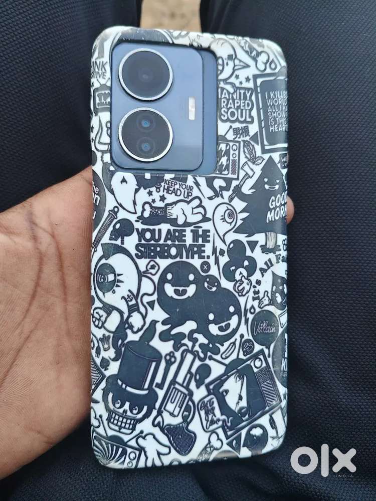 iQOO z6  RAM 6 Rom 128 Battery 5000 mah