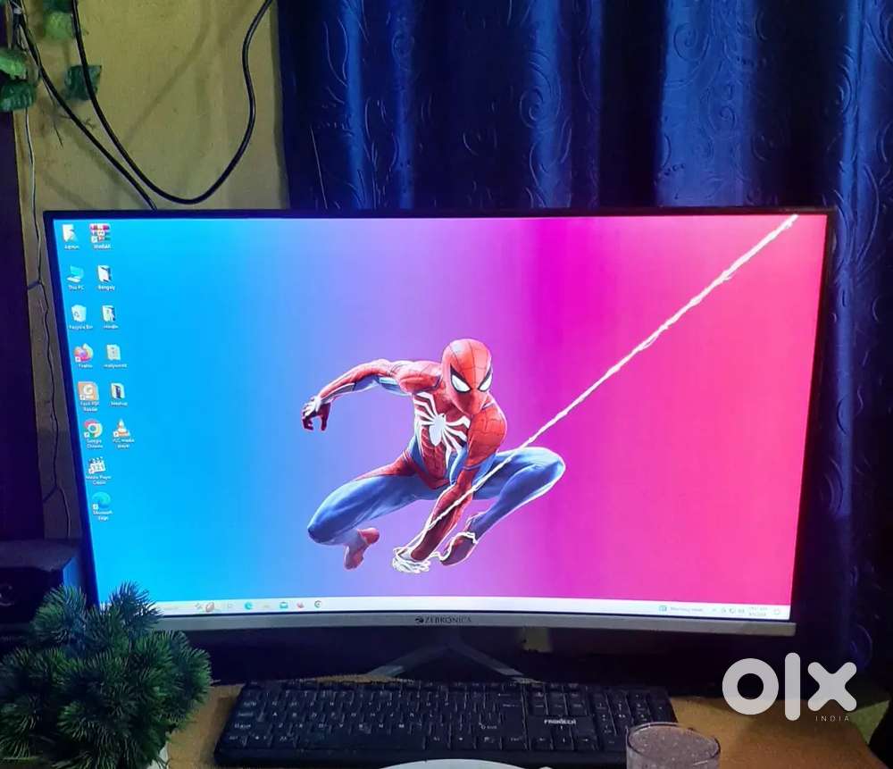 I5 3rd gen computer with 32Inch curve display